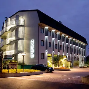https://hotel-sporting-cologno.italymilanhotels.net